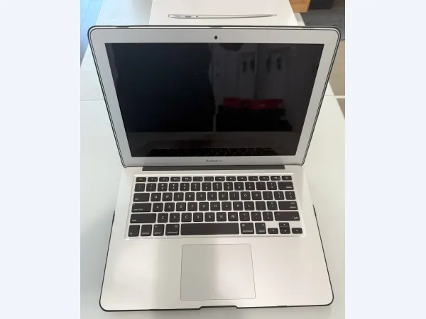 Apple MacBook Air 13-inch 2017 – 500GB SSD